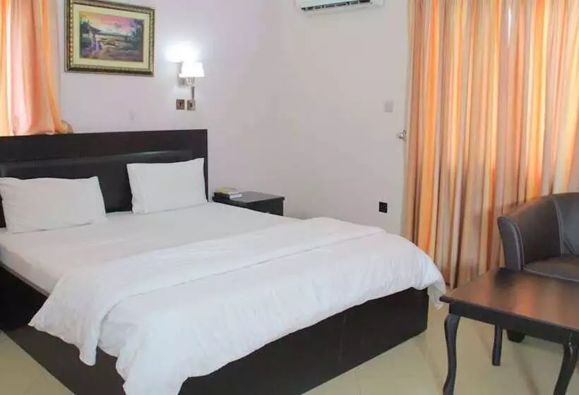 هتل Signature Grand