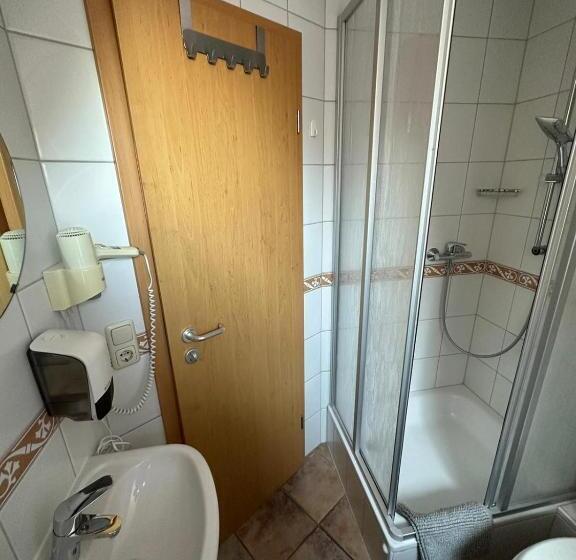 Отель Vinopresso Gmbh   Café Römer