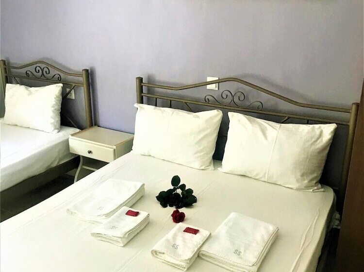 پانسیون Our Newly Renovated Apartment In Limenaria, Only Five Minutes Away From Center