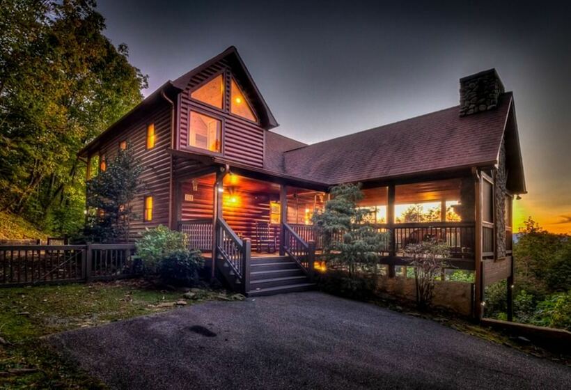 Pinecone Peak By Escape To Blue Ridge