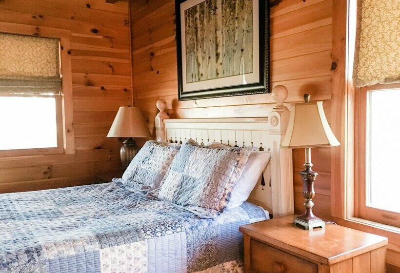 Second Breakfast  Spacious Wooden Cabin, Hot Tub, Close To Walking Trails, Fireplace By Redawning