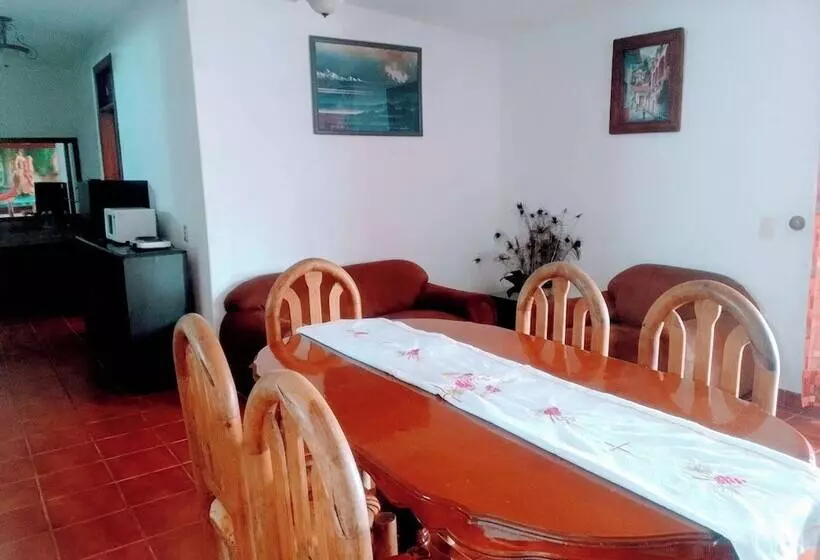 ホテル San Antonios