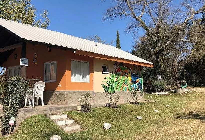 Warakusi Cottages   Off Road