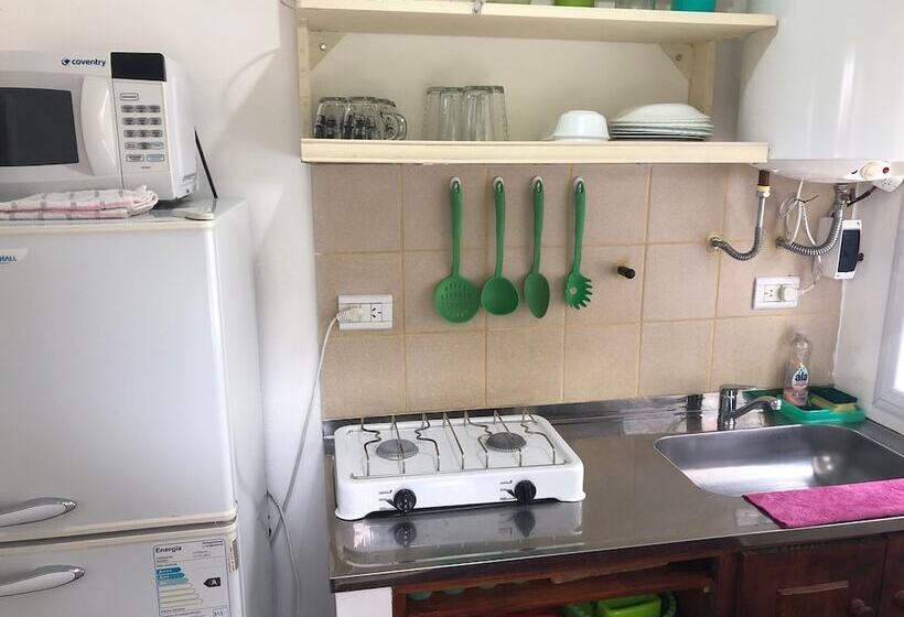 Warakusi Cottages   Off Road