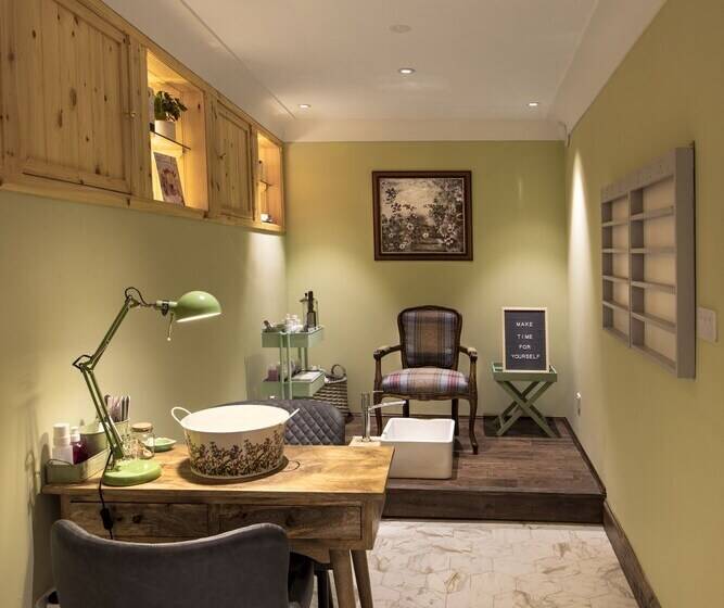 Black Sheep Hotels Cabins