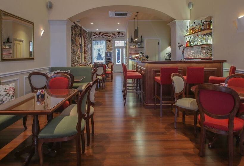 هتل Aktaion Syros