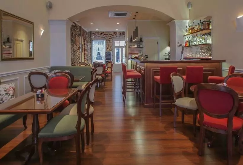 هتل Aktaion Syros