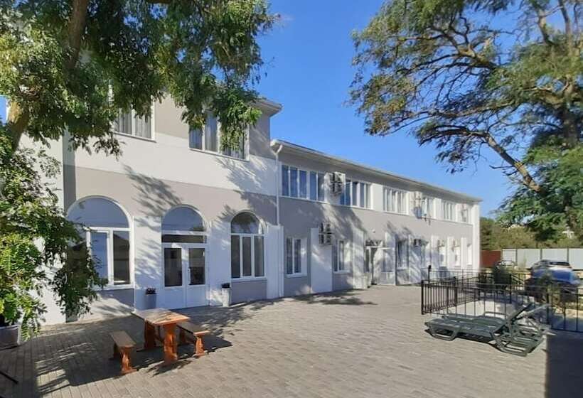 فندق Azov Resort