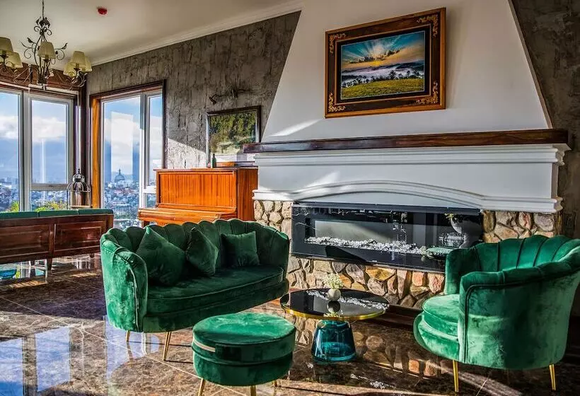 Qr Hotel Dalat