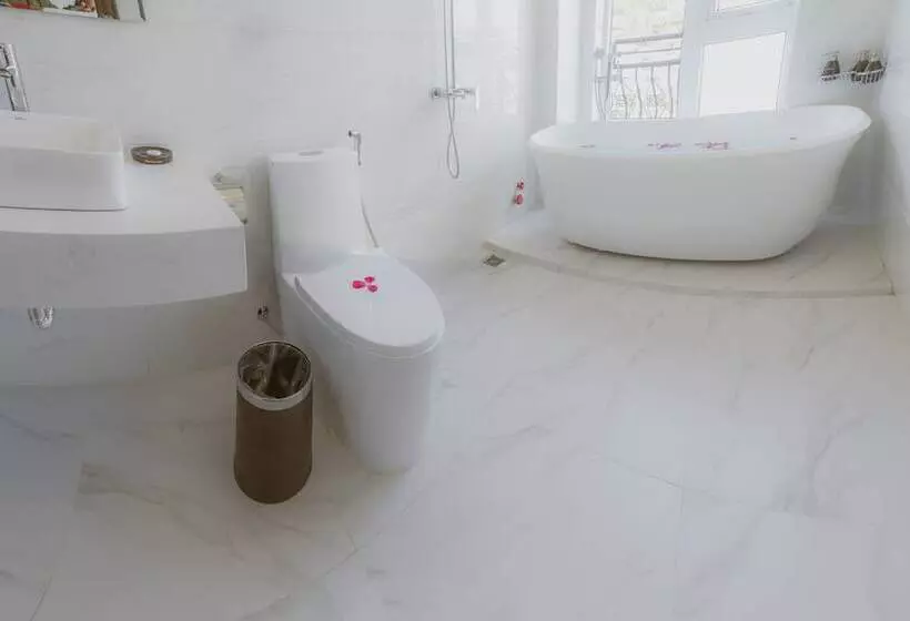 Qr Hotel Dalat