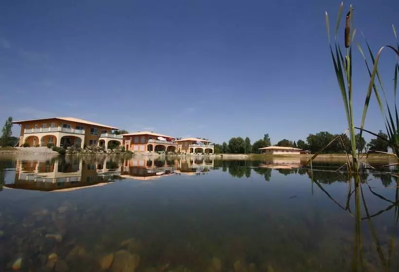 Maaseutuhotelli Schwarzfelder Hof