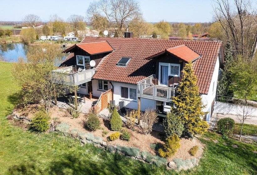 Сельский отель Schwarzfelder Hof