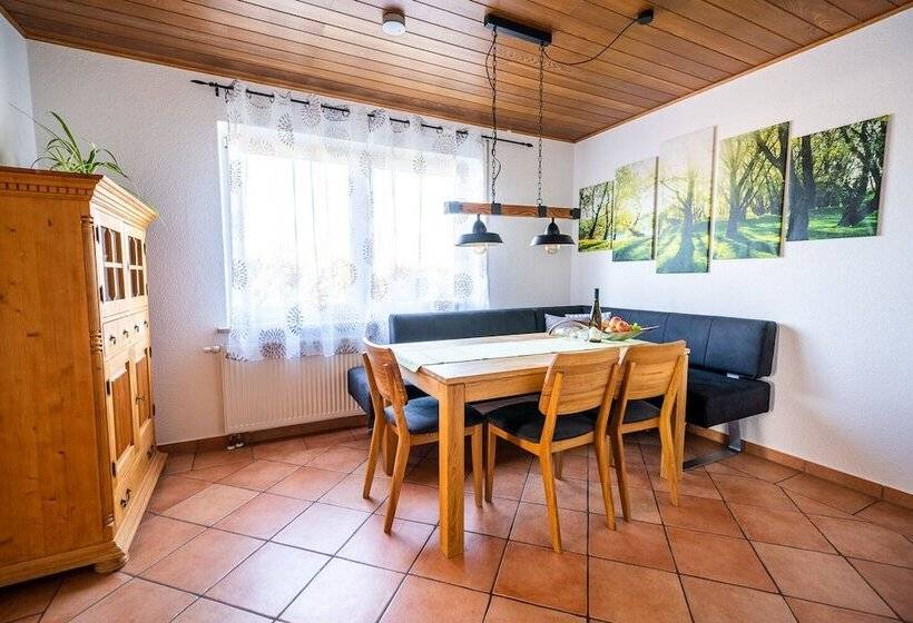 Сельский отель Schwarzfelder Hof