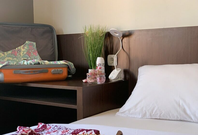 پانسیون Amarilis Near Sam Poo Kong