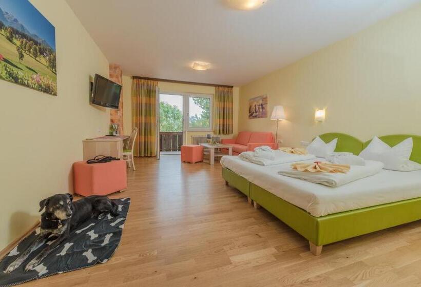 Almfrieden Hotel & Romantikchalet