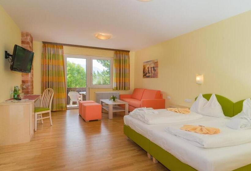 Almfrieden Hotel & Romantikchalet