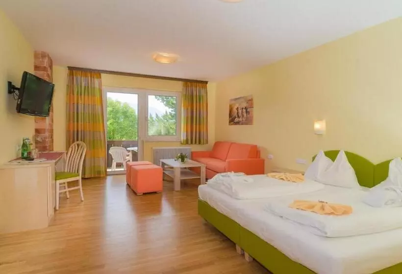 Almfrieden Hotel & Romantikchalet