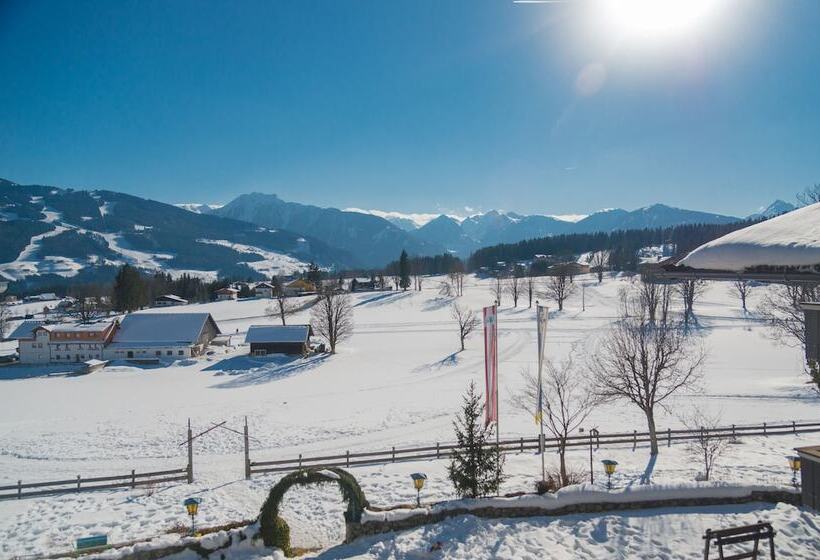 Almfrieden Hotel & Romantikchalet