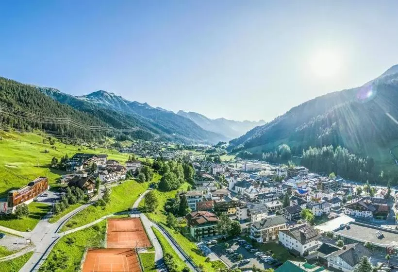 Aparthotel Alpin Life