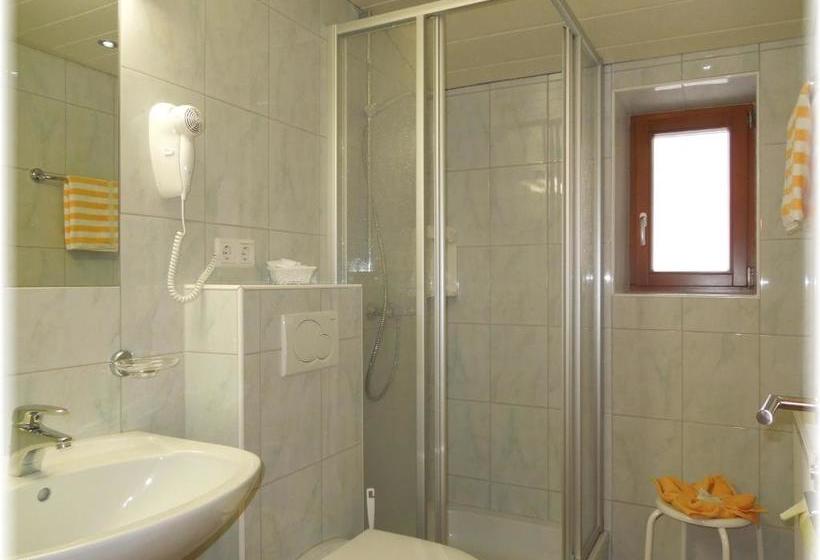 مبيت وإفطار Gästehaus Edelweiss