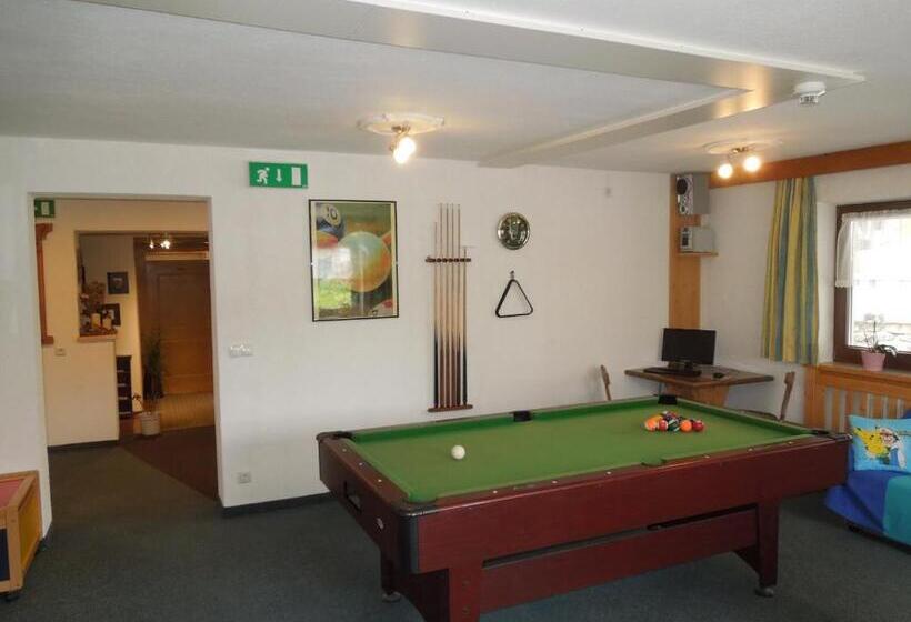 مبيت وإفطار Gästehaus Edelweiss