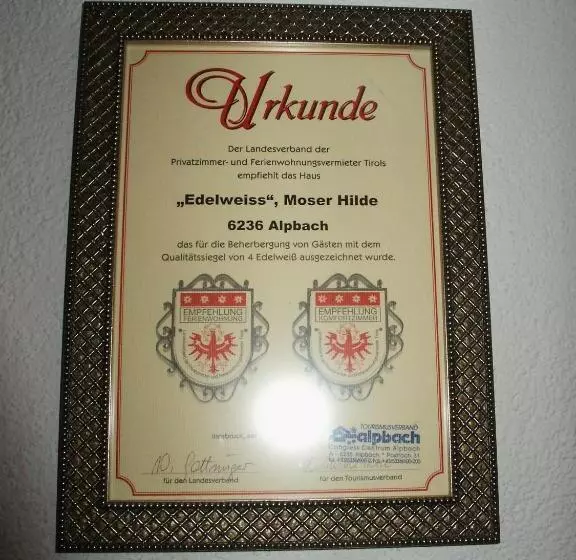 ベッドアンドブレックファースト Pension Edelweiss