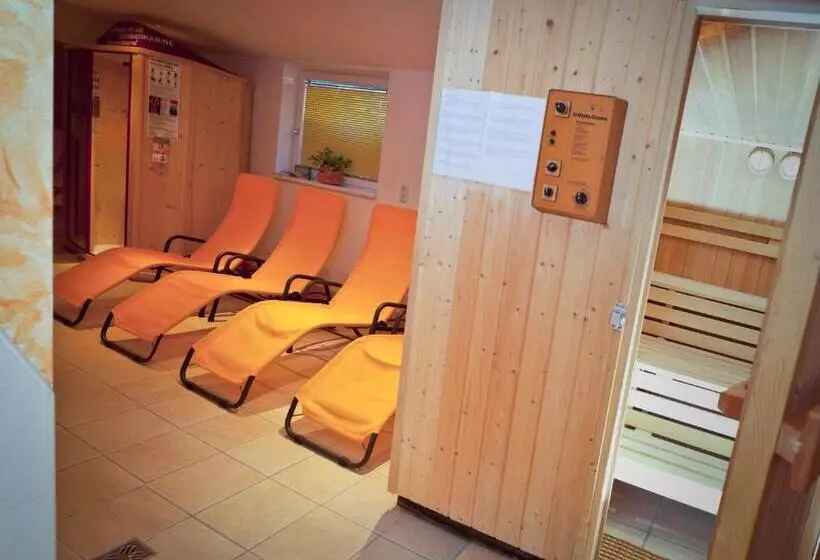 Aamiaismajoitus (B&B) Pension Fundus