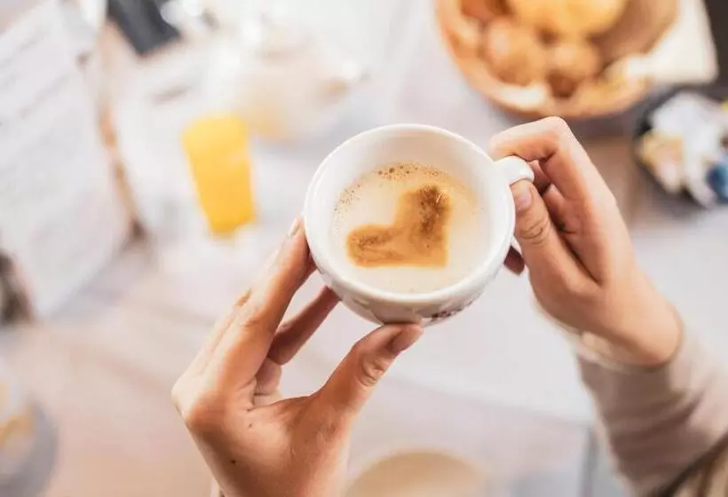 ホテル Alphof Stubaital