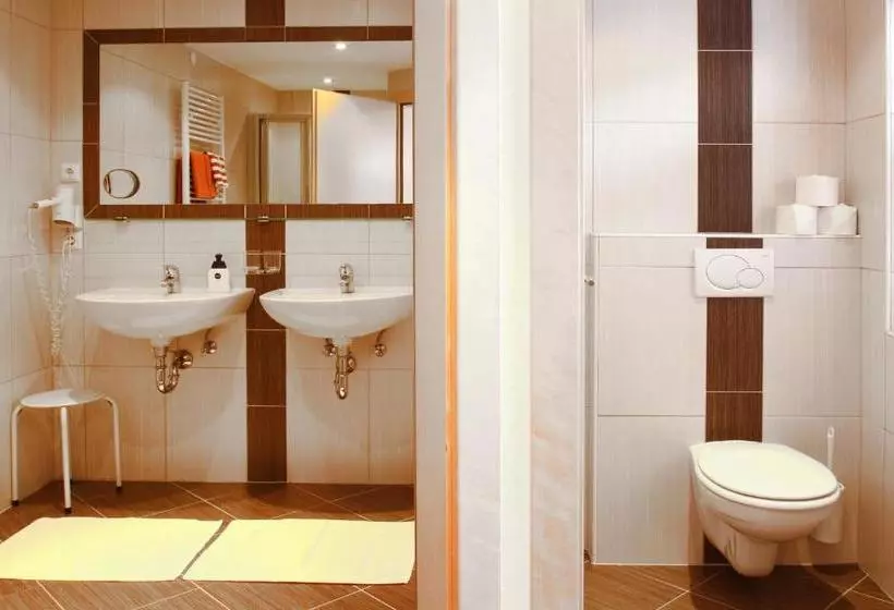 ホテル Amontanara