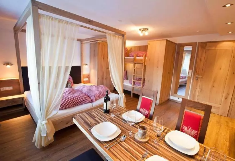 ホテル Amontanara