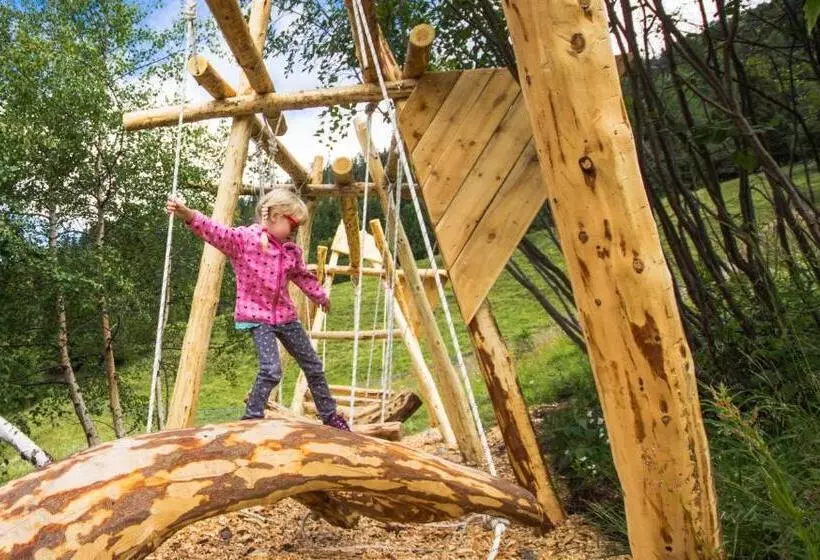 ホテル Berggasthof Hochzeigerhaus
