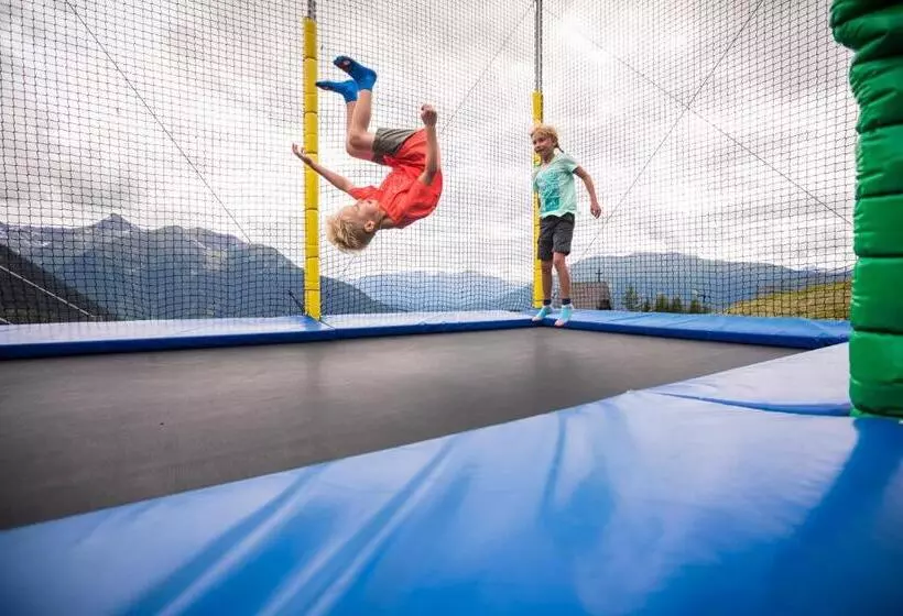 ホテル Berggasthof Hochzeigerhaus