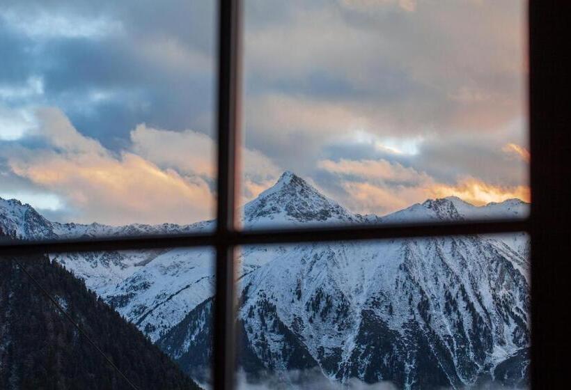 فندق Berggasthof Hochzeigerhaus