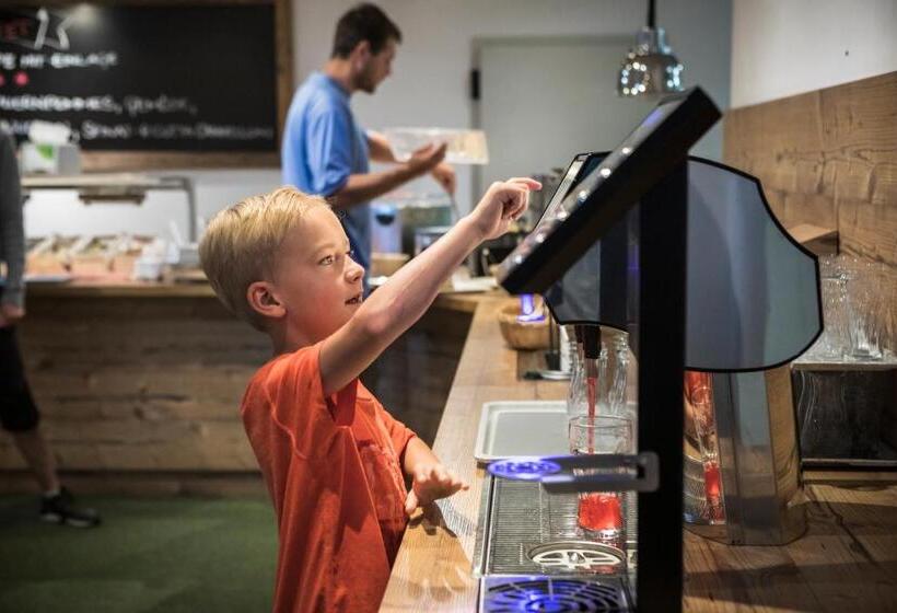 فندق Berggasthof Hochzeigerhaus