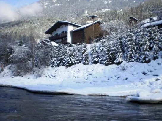 Hotelli Ferienwohnung Ebene