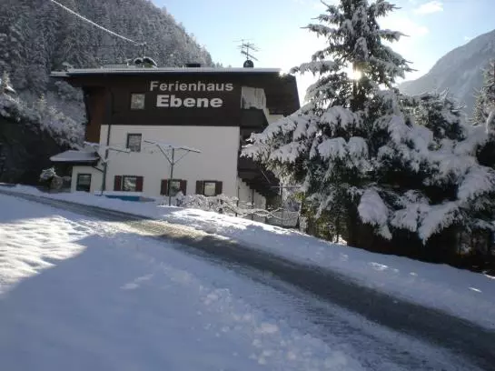 Hotelli Ferienwohnung Ebene