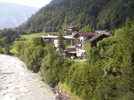 Hotelli Ferienwohnung Ebene