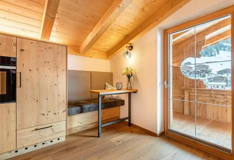 Отель Ferienwohnungen Lehenhof