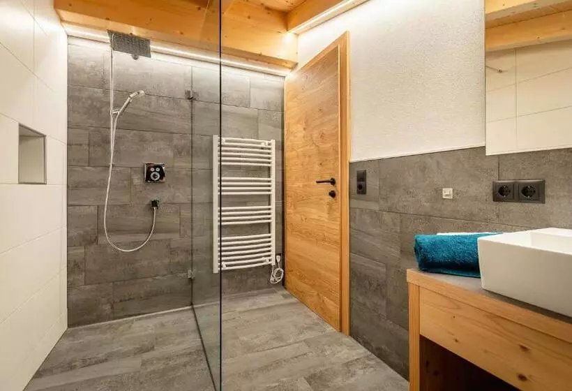 Отель Ferienwohnungen Lehenhof