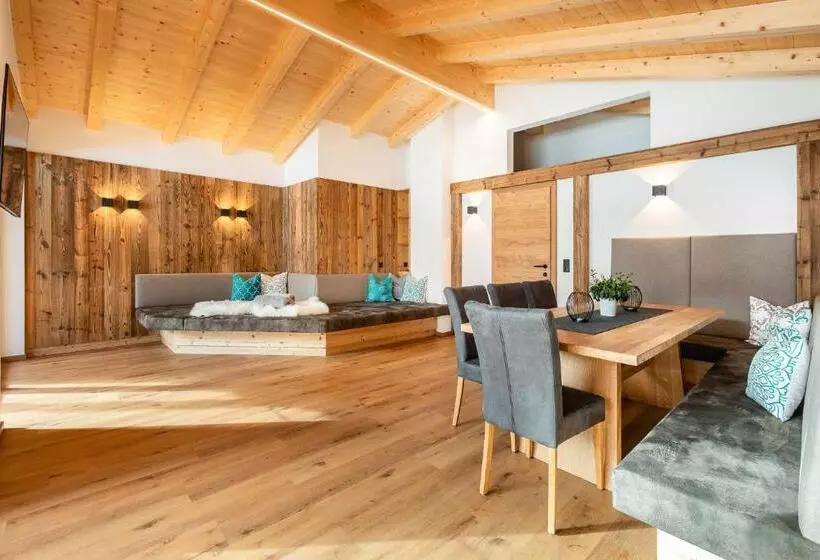 Отель Ferienwohnungen Lehenhof