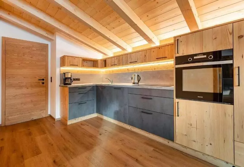 Отель Ferienwohnungen Lehenhof