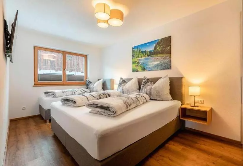 Отель Ferienwohnungen Lehenhof