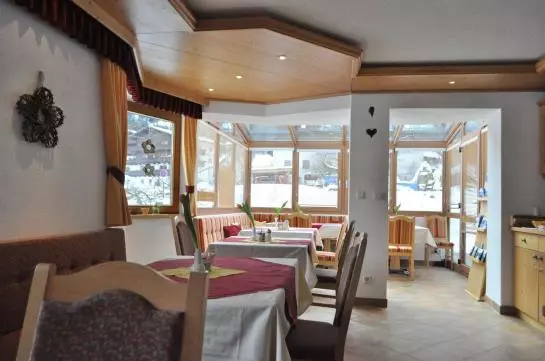 پانسیون Gaestehaus Braunegger