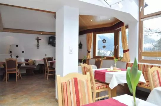 پانسیون Gaestehaus Braunegger