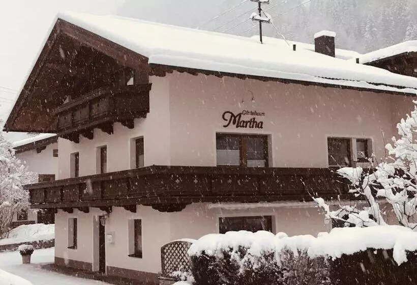 هتل Apartment Martha