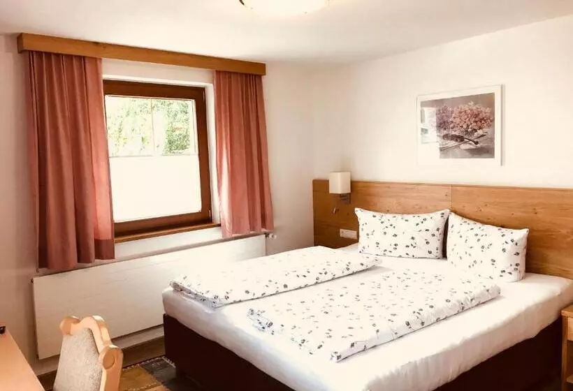 هتل Apartment Martha