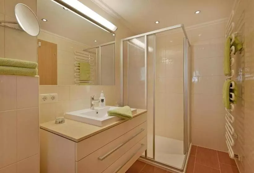 هتل Apartment Martha