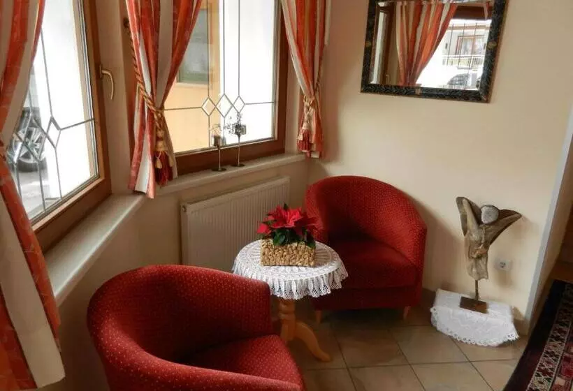 هتل Apartment Martha