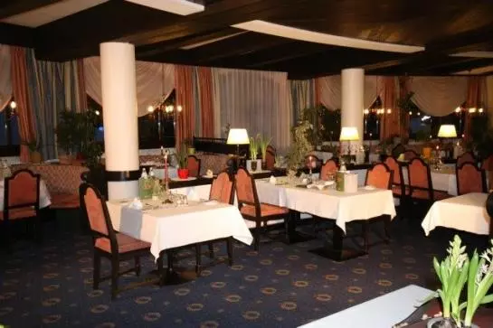 בית מלון כפרי Neue Burg