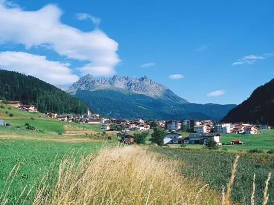 בית מלון כפרי Neue Burg